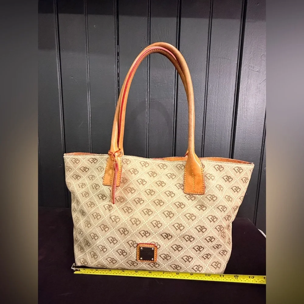 Dooney & Bourke Vintage Tan and Orange Tote Bag - Picture 6 of 15